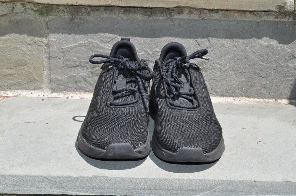 Adidas Racer TR23 Cloudfoam Boys US Size 5 Triple Carbon Black Sneaker